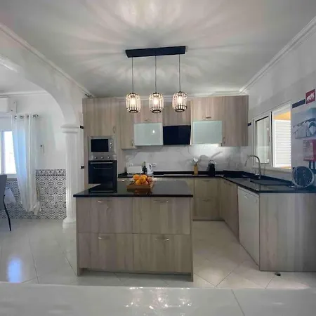 Villa Orange With Private Pool Albufeira