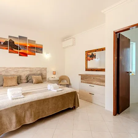 فيلة Orange With Private Pool البوفيرا