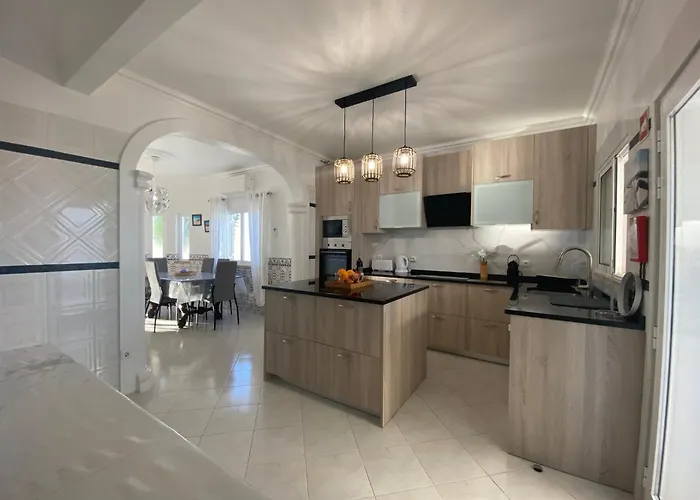 Orange With Private Pool البوفيرا