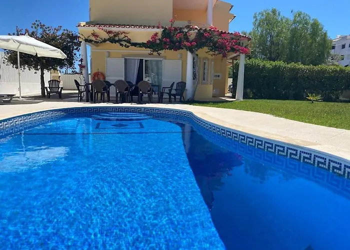 Orange With Private Pool فيلة البوفيرا