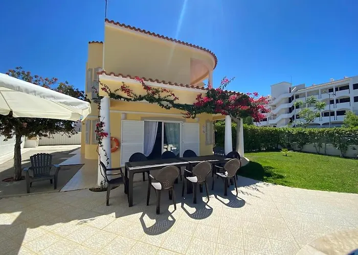 Orange With Private Pool فيلة البوفيرا