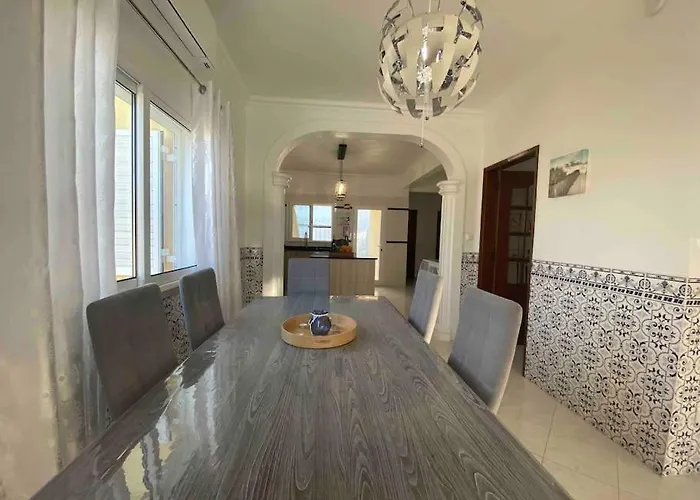 Orange With Private Pool فيلة