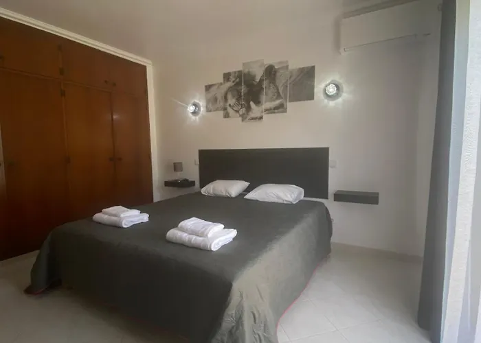 فيلة Orange With Private Pool البوفيرا