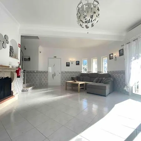 Orange With Private Pool 빌라